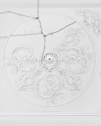 Tapet Spinners, Dream Prints cu design elegant și rafinat cu ornamente decorative pe un fundal alb