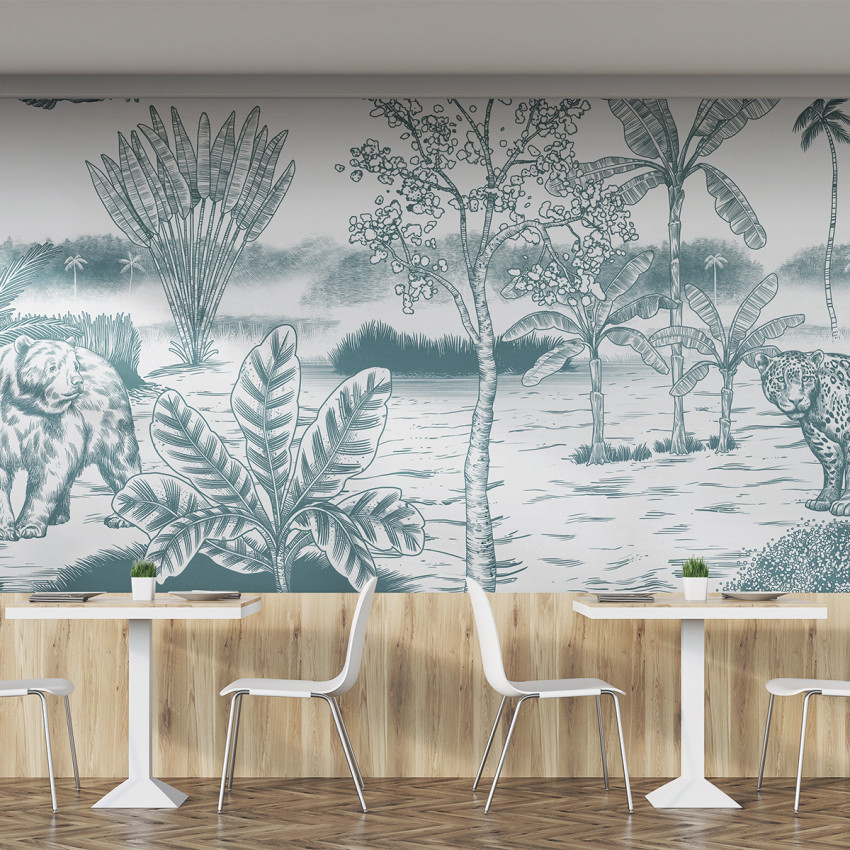 Imagine cu un wallpaper cu design tropical, cu un urs și un jaguar în mijlocul unei jungle luxuriante.