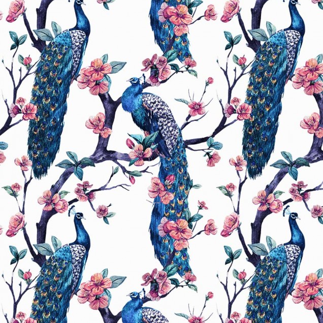 Wallpaper cu păuni eleganți pe un fundal alb, decorat cu flori roz, perfect pentru a crea o atmosferă modernă și elegantă.