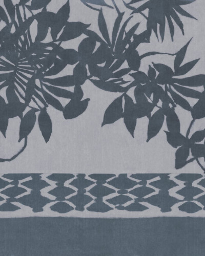 Tapet floral cu design elegant și subtil