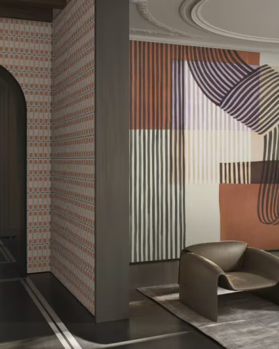 Tapet decorativ cu design abstract în tonuri calde și reci