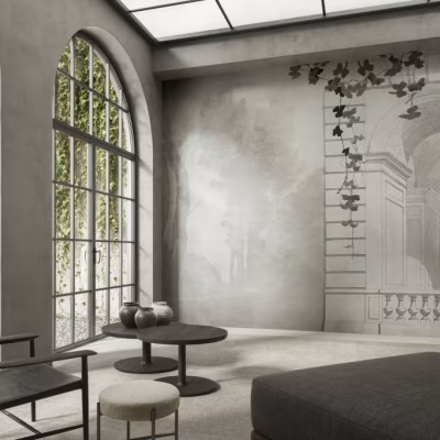 Imagine cu un interior modern decorat cu wallpaper Verona Variant 1. Wallpaper-ul este pozitionat pe un perete accent si infatiseaza o arhitectura clasica, cu arcade si plante agatatoare.