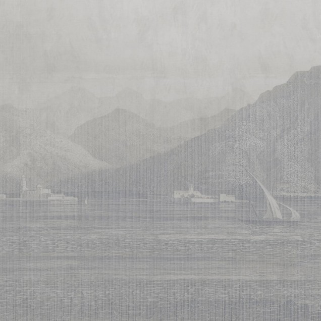 Tapet Napoli, Variant 1, cu imagine minimalistă a unor munți ce se reflectă în apă.