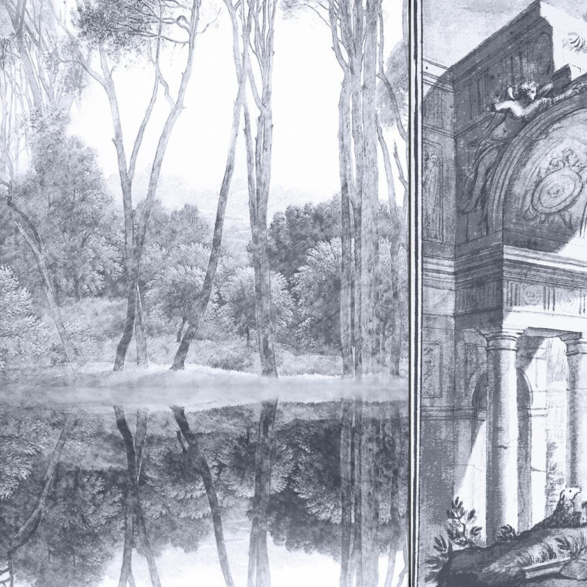 Tapet Taormina, cu design clasic, în nuanțe de gri, ilustrând un peisaj liniștit, cu copaci înalți, un lac reflectând frumusețea naturii și o arhitectură elegantă.