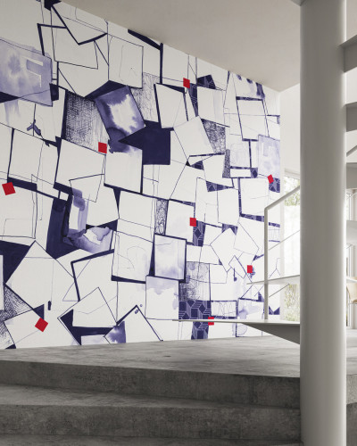 Tapet abstract cu forme geometrice albastre si accente rosii