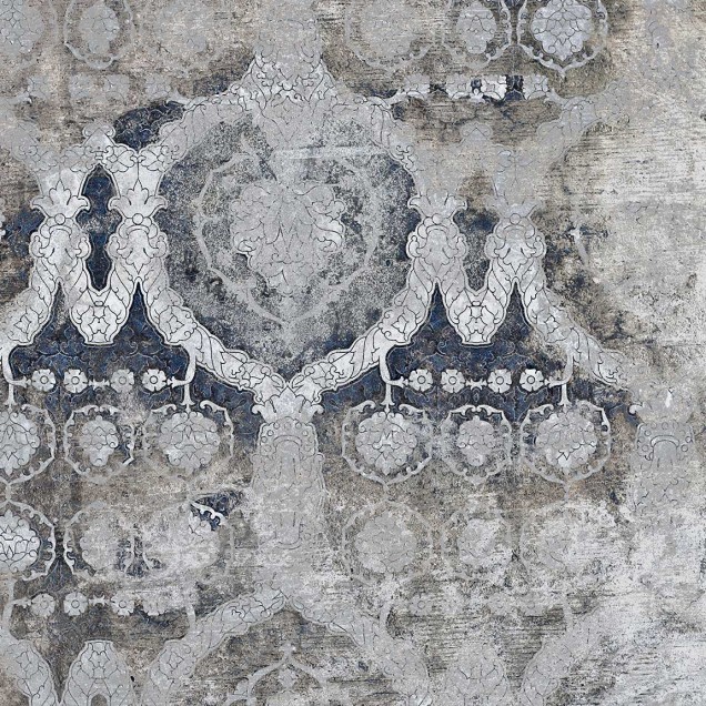 Tapet modern Midcentury Grunge cu design abstract, tonuri gri, albastre și argintii.