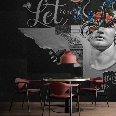 Idee murală contemporană cu un design unic, care combină elemente clasice cu un stil modern. Imaginea prezintă un bust de marmură, acoperit de un tentacul de caracatiță și flori.