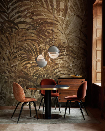 Tapet contemporan cu frunze aurii, perfect pentru living, dormitor sau birou.