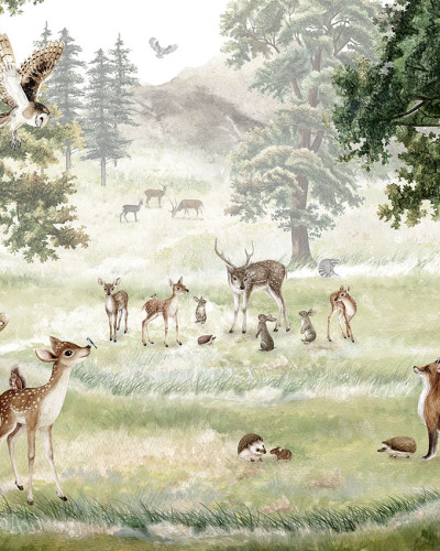 Tapet cu animale din pădure, inclusiv cerbi, vulpi, veverițe, bufnițe și alte animale, ideal pentru camera copilului