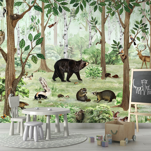 Tapet personalizat Forest Lookbook cu imagini cu animale sălbatice într-o pădure verde