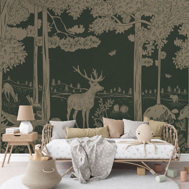 Wallpaper cu imagine a unei păduri monocrome, cu detalii de animale și copaci.  Paleta de culori este verde vintage.