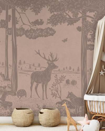Tapet personalizat cu un design elegant, inspirat de natură. Imprimeul subtil în tonuri pastelate de roz prezintă o pădure liniștită, cu siluete delicate de animale.