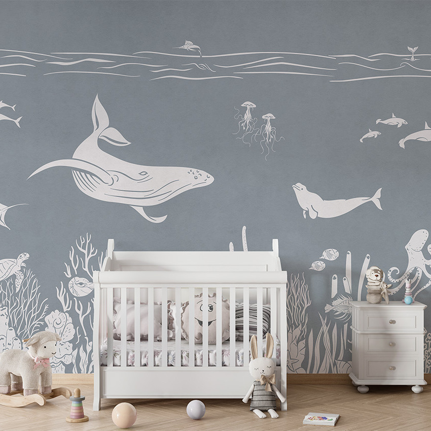 Tapet cu design marin monocrom, cu balena, delfini, corali și alge marine, pe un fundal albastru deschis