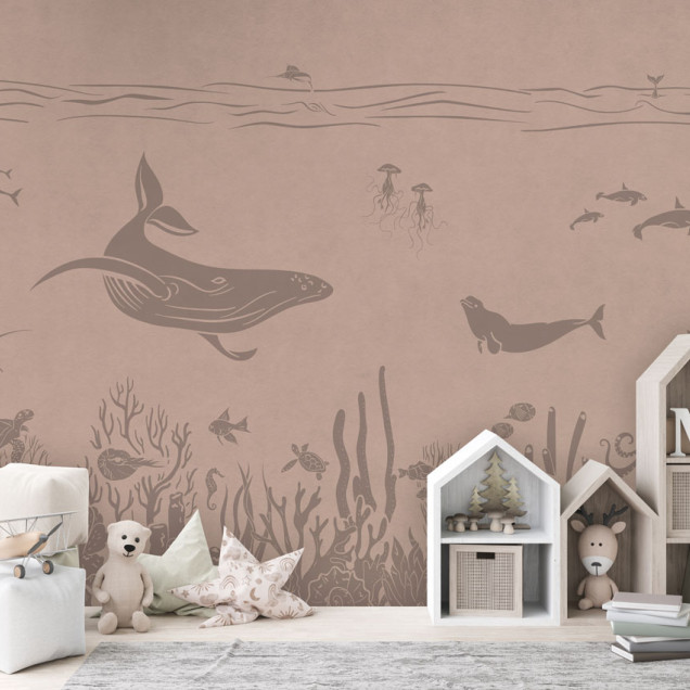 Tapet Monochrome Sea - Pink Vintage, cu o balenă, corali și creaturi marine, într-o schemă de culori roz vintage.