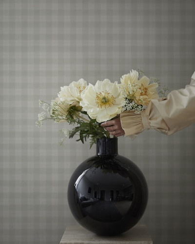 Tapet lavabil cu design elegant de carouri fine, în verde deschis