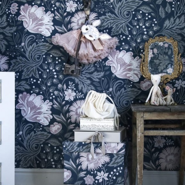 Tapet lavabil cu design floral Ava Dark Blue, culoare albastru închis