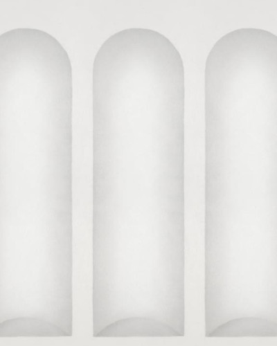 Tapet lavabil Ljung Light Grey - design modern minimalist cu arcade delicate, perfect pentru living, dormitor sau hol.