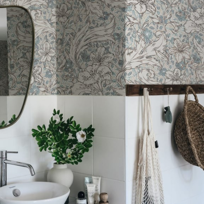 Tapet lavabil cu design floral delicat, Mattias Forest Green, în nuanțe de verde.
