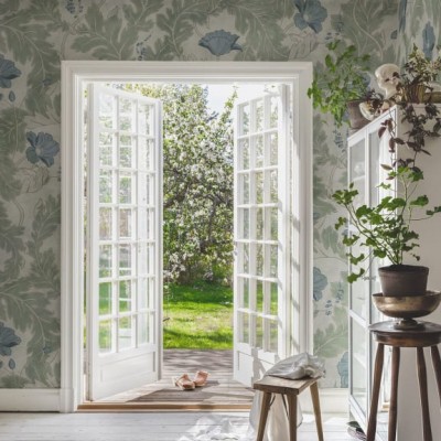 Tapet lavabil Poppy Garden Green cu flori delicate si frunze verzi