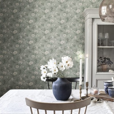 Tapet Emilie Garden Green cu model floral delicat pe fundal verde deschis