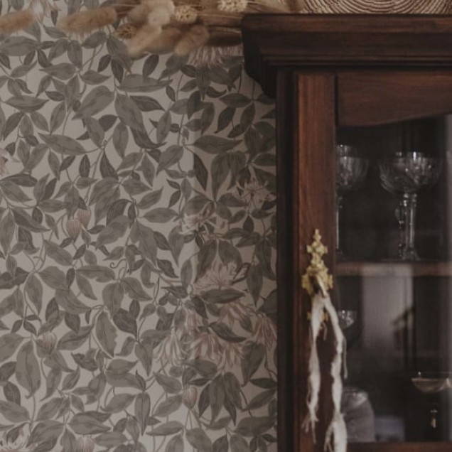 Tapet Linnea Garden Green cu design cu frunze