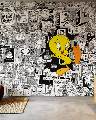 Fototapet Looney Tunes 212 cu un peisaj urban alb-negru detaliat și personajul Tweety galben vibrant, aplicat într-un living modern.
