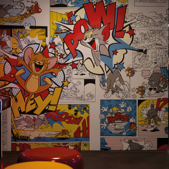Fototapet Tom și Jerry 105 în stil pop-art vibrant, cu scene de benzi desenate și personaje animate, într-o sală de jocuri arcade.