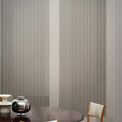 Wallpaper bej cu textură de lemn, perfect pentru living sau dormitor.