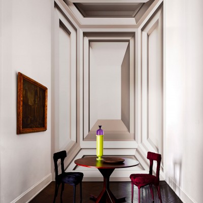Wallpaper Frame-It (bej) cu design geometric abstract, linii curate și contrast subtil între bej și alb, creând o iluzie optică fascinantă