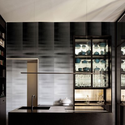 Wallpaper cu design abstract in nuante de gri si negru, perfect pentru a crea o atmosfera sofisticata in orice spatiu.