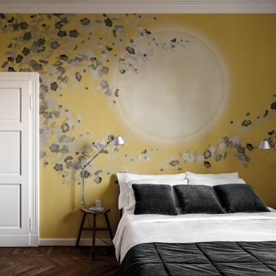 Tapet cu design modern, cu flori delicate și un cerc în formă de lună,  culoare aurie, pentru dormitor