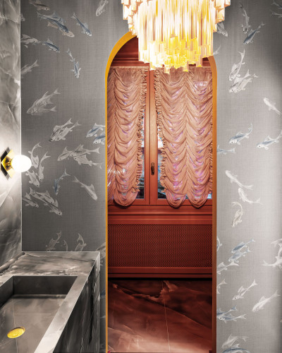 Tapet cu design oriental elegant, cu pești argintii pe un fundal gri delicat