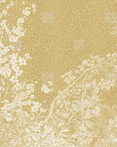 Wallpaper cu flori albe si puncte aurii pe un fundal auriu moale.