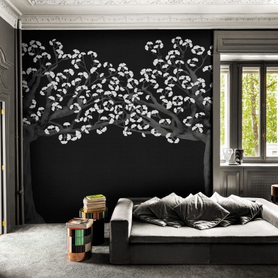 Tapet cu arbori înfloriți în nuanțe de gri, alb și negru, pentru un design minimalist și elegant.