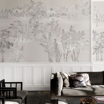 Tapet cu design elegant, cu o grafică delicată a unor copaci și păduri, perfect pentru un living modern.