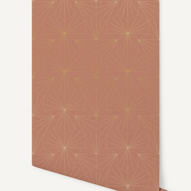 Tapet geometric cu design modern in nuante de terracotta si auriu.