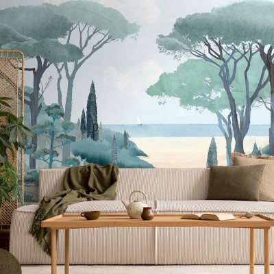 Tapet cu design unic, Riviera La Spiaggia, Vert Emeraude, PaperMint, cu palmieri, ocean și cer senin, creează o atmosferă relaxantă și elegantă.
