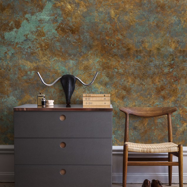 Tapet cu aspect vintage cu tonuri de auriu si verde, perfect pentru living, dormitor sau bucatarie