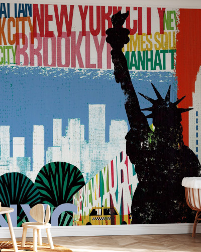 Tapet cu design vibrant inspirat de New York, care prezintă Statuia Libertății, clădirile zgârie-nori și taxiuri galbene.