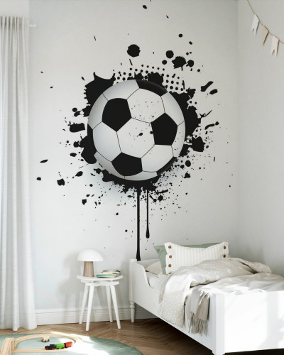 Fototapet cu minge de fotbal spargand un perete