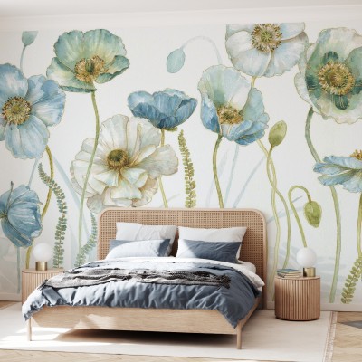 Tapet cu flori delicate, pictate cu acuarele, in culori pastelate, perfect pentru dormitor.