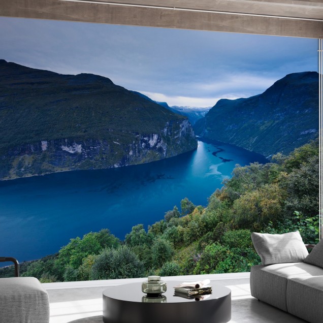 Fototapet cu un peisaj spectaculos al fiordului Geiranger din Norvegia, la apus.