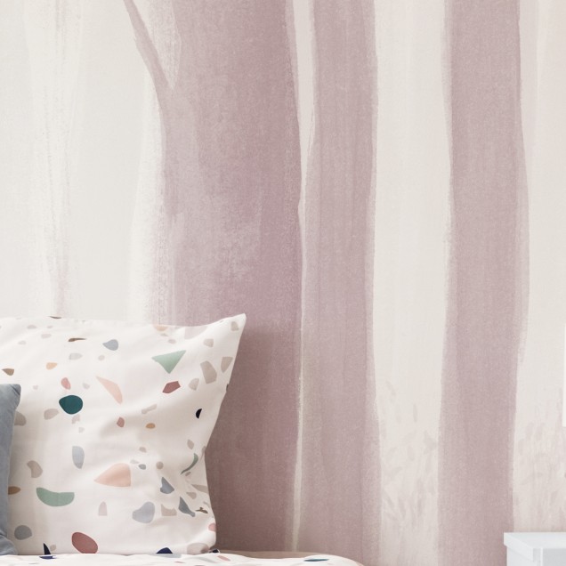Trees, Pink, Photowall, tapet cu design minimalist cu o pădure estompată în nuanțe de roz pal, perfect pentru dormitorul copiilor