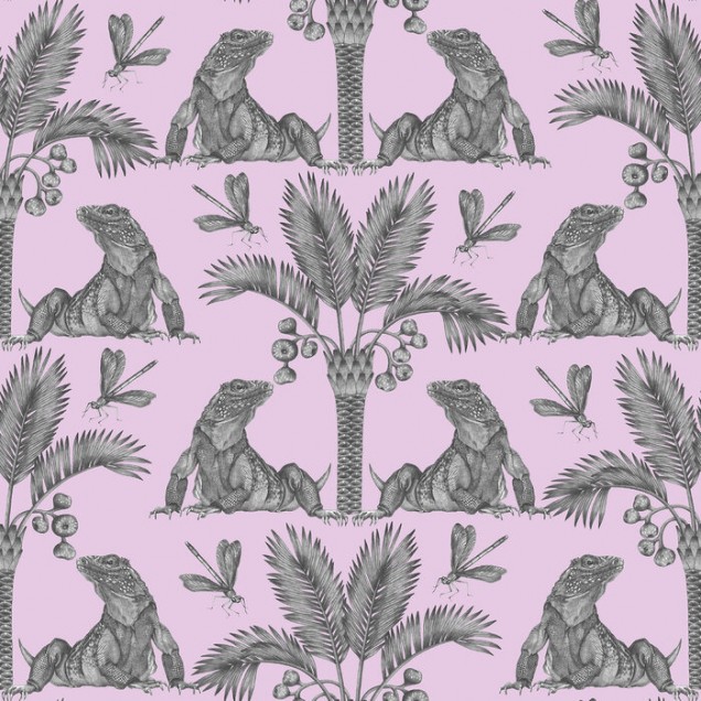 The Iguana Dream - Tapet modern cu design tropical, cu iguane si palmieri pe un fundal roz.