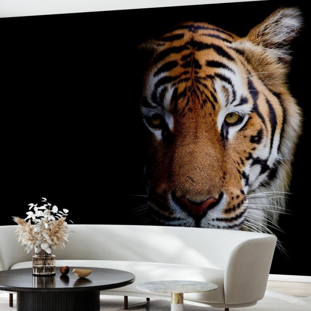 Tapet cu un Tiger realist, pe fundal negru