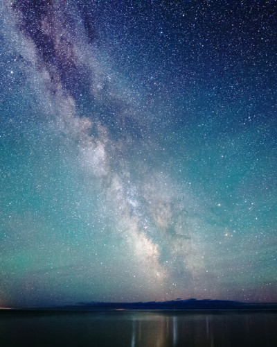 Tapet Milky Way Night Sky cu cerul nopții presărat cu stele strălucitoare