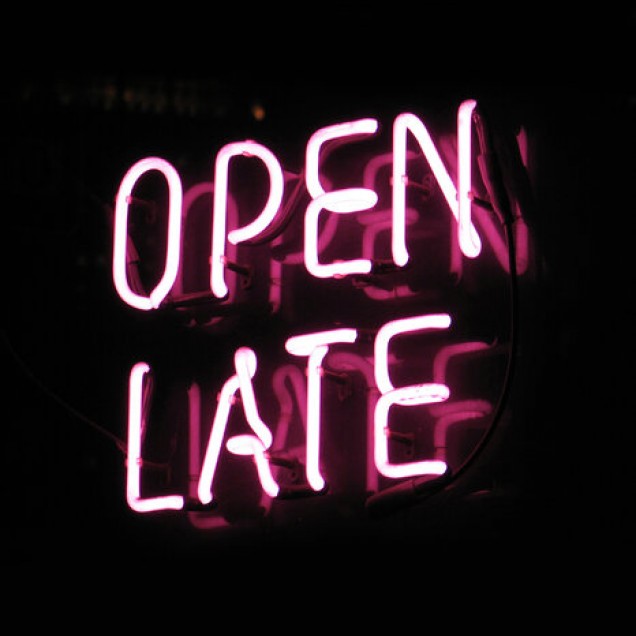 Tapet cu design modern și urban, Open Late