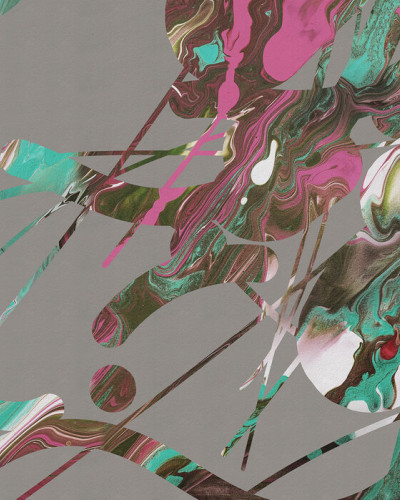 Tapet abstract modern cu nuanțe de verde turcoaz, roz și maro, decorat cu linii albe, aplicat pe un perete din living