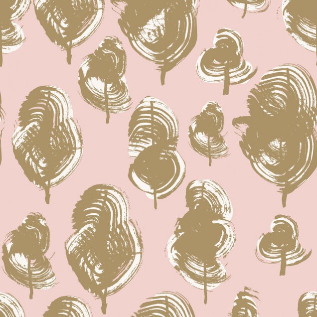 Leaves, Peach Caramel wallpaper, cu un design modern cu frunze in tonuri de piersica si caramel pe fundal roz pal