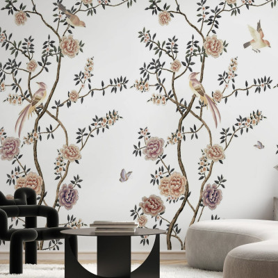 Tapet floral cu design elegant, cu ramuri delicate cu flori, păsări și fluturi.